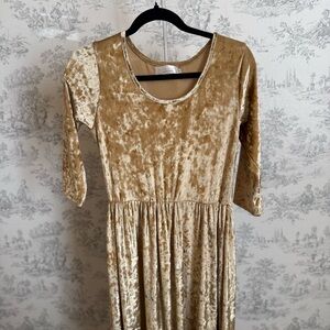 Sign Here Elegant Gold Velvet Dress